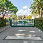 A Antibes, 33 M², Piscine Partagee * Antibes