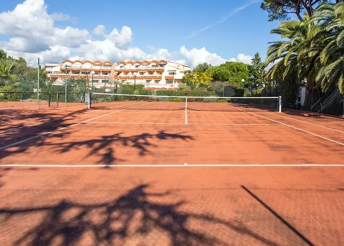 A Antibes, 33 M², Piscine Partagee * Αντίμπ